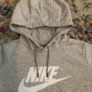 Cropped Nike Sweatshirt